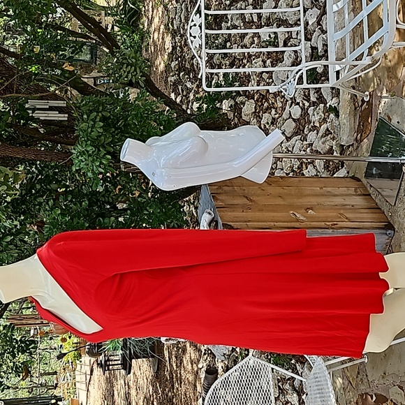 Vintage MODA International Rayon Polyester size M classic RED stretchy dress - Picture 3 of 12